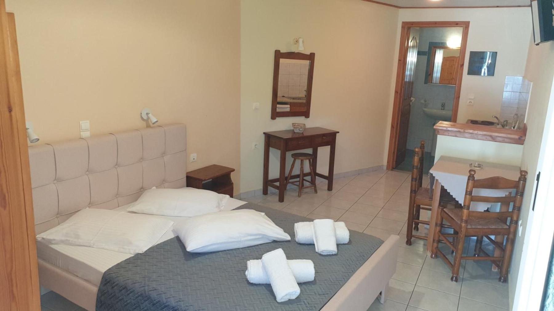 Aggelika Apartments Lithakia  Bagian luar foto