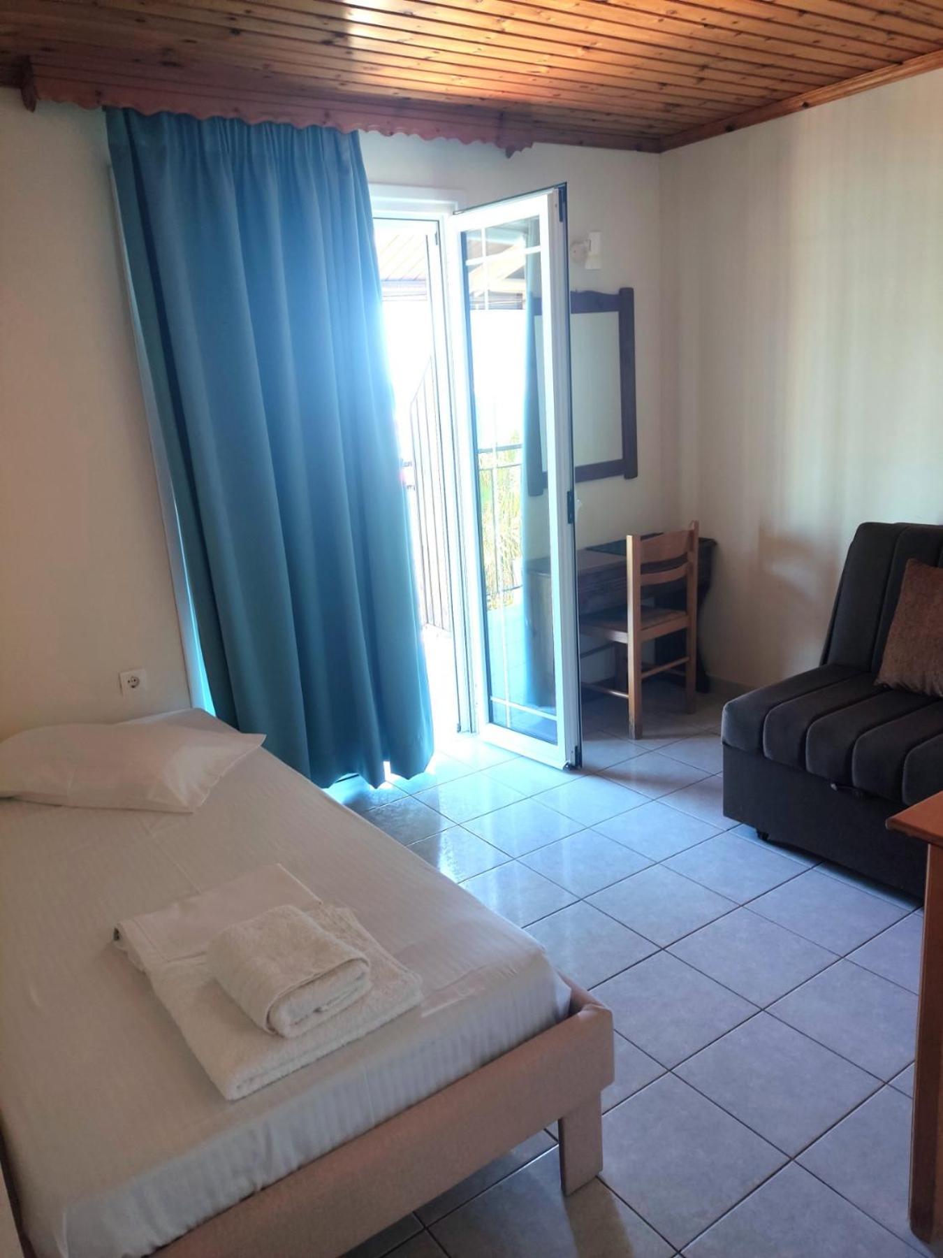 Aggelika Apartments Lithakia  Bagian luar foto