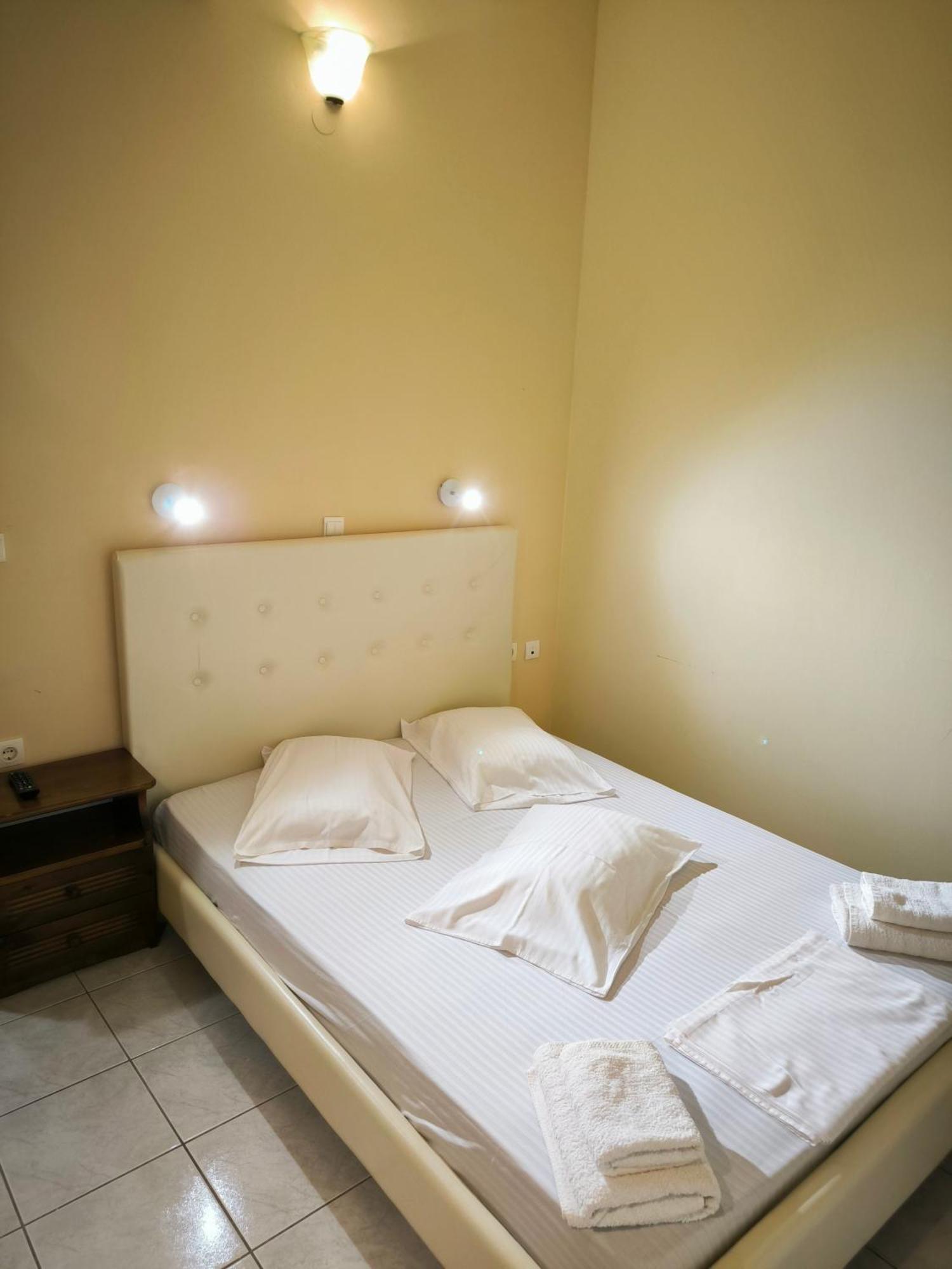 Aggelika Apartments Lithakia  Bagian luar foto